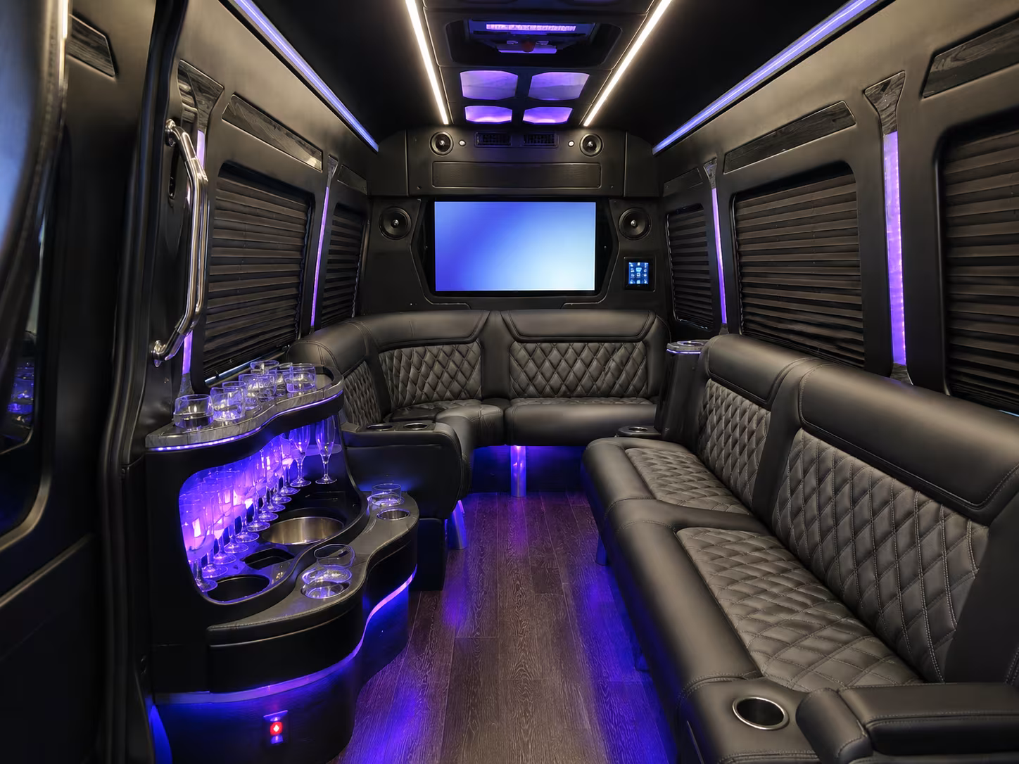 choosing the right bus size for your homestead employee shuttle