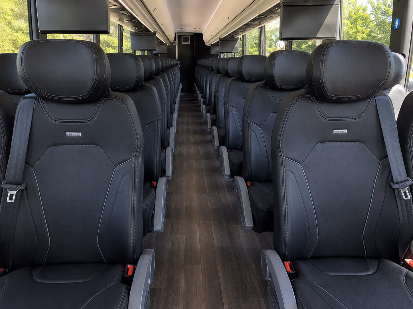 hialeah short and long term charter bus services for hialeah businesses